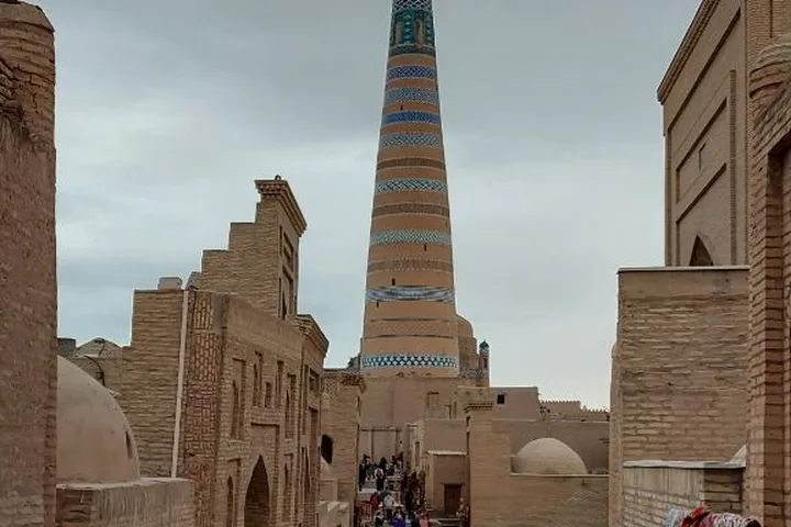 Silk Road Discovery